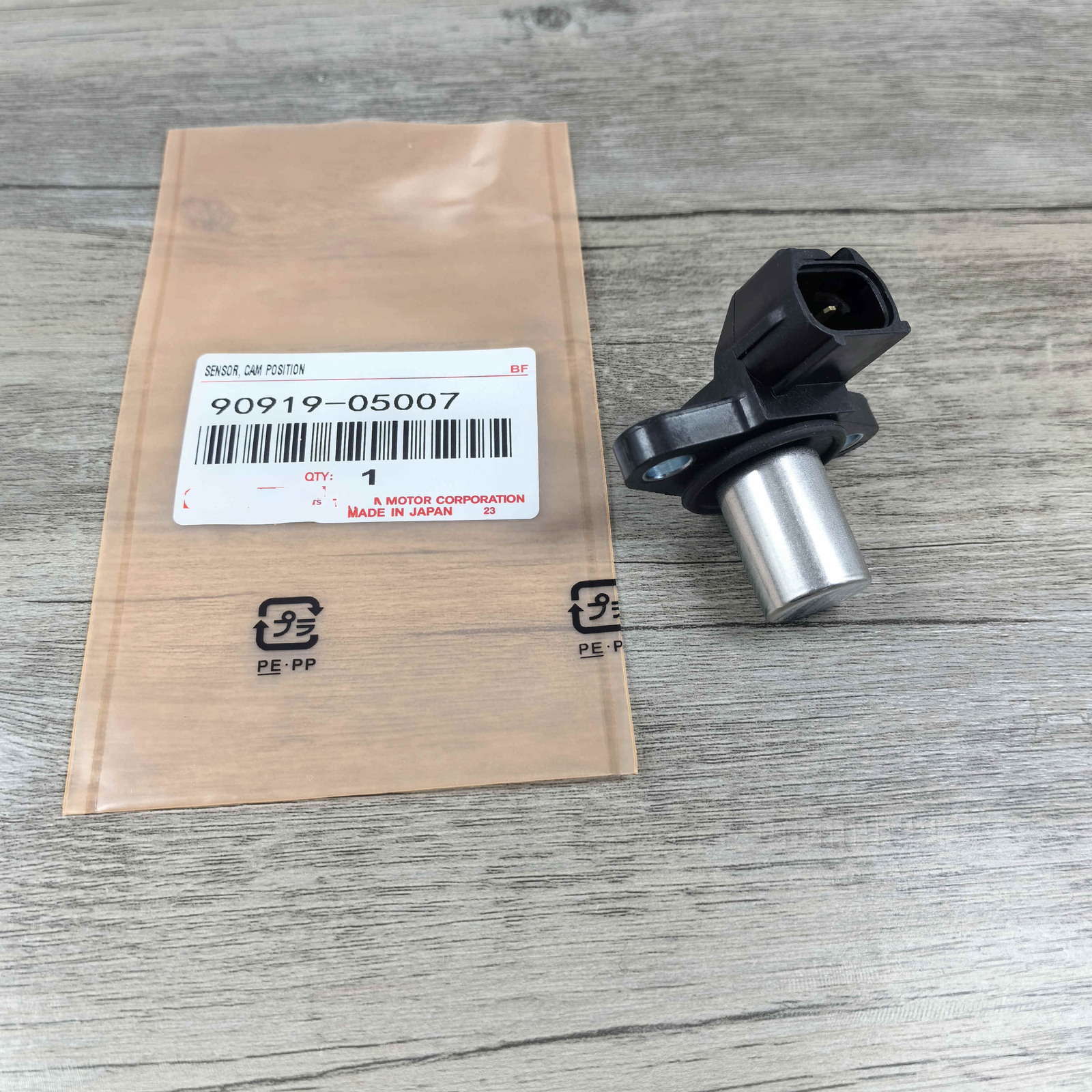 OEM Camshaft Position Sensor For 1998-2006 Toyota Lexus and Pontiac 90919-05007